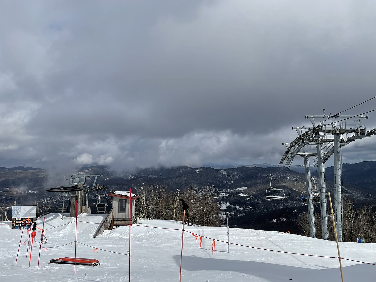 49 Degrees North Mountain Resort — WA ski resort in winter