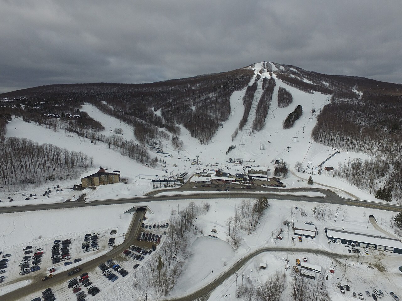 Bromley Mountain — VT ski resort in winter