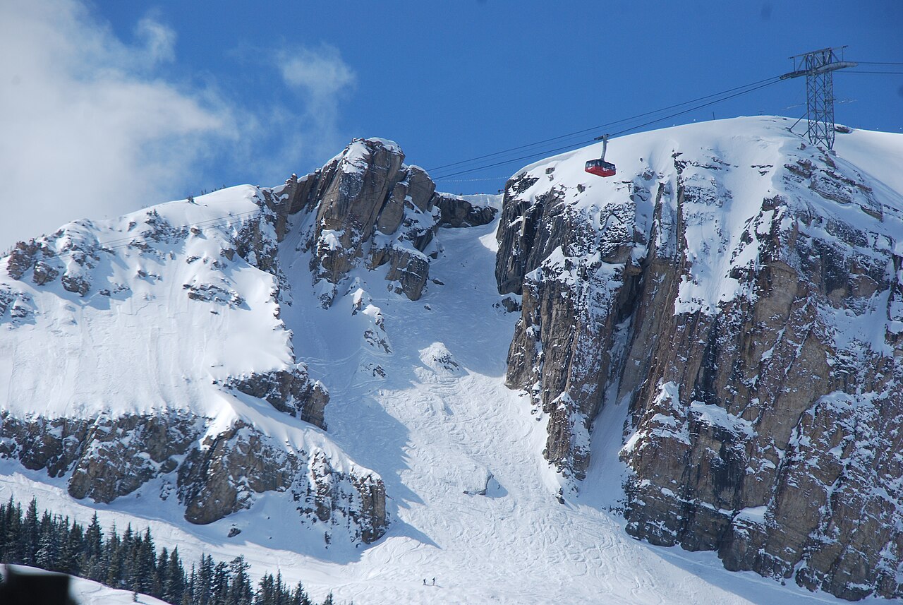 Jackson Hole Mountain Resort — WY ski resort in winter