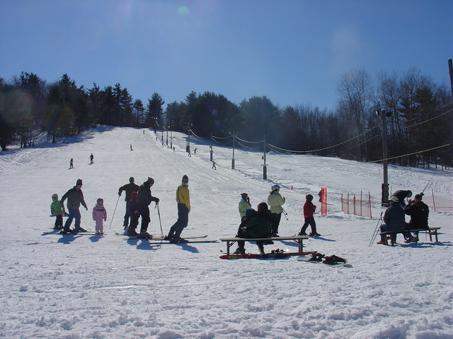 Powderhouse Hill — ME ski resort in winter