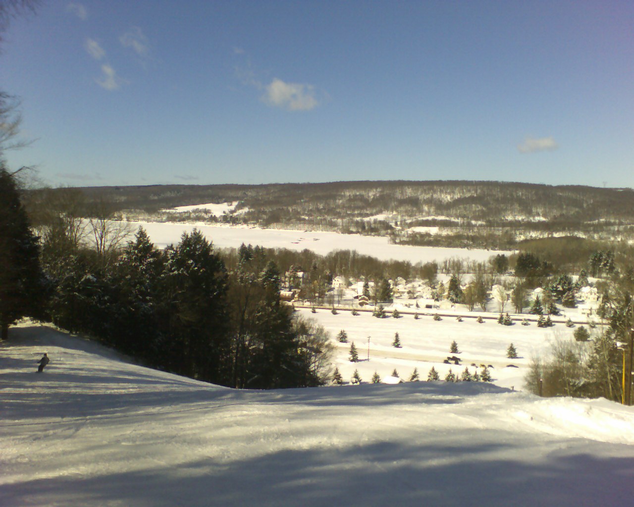 Woods Valley — NY ski resort in winter
